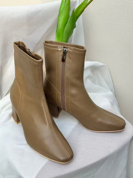 Stivali Bassi con tacco taupe