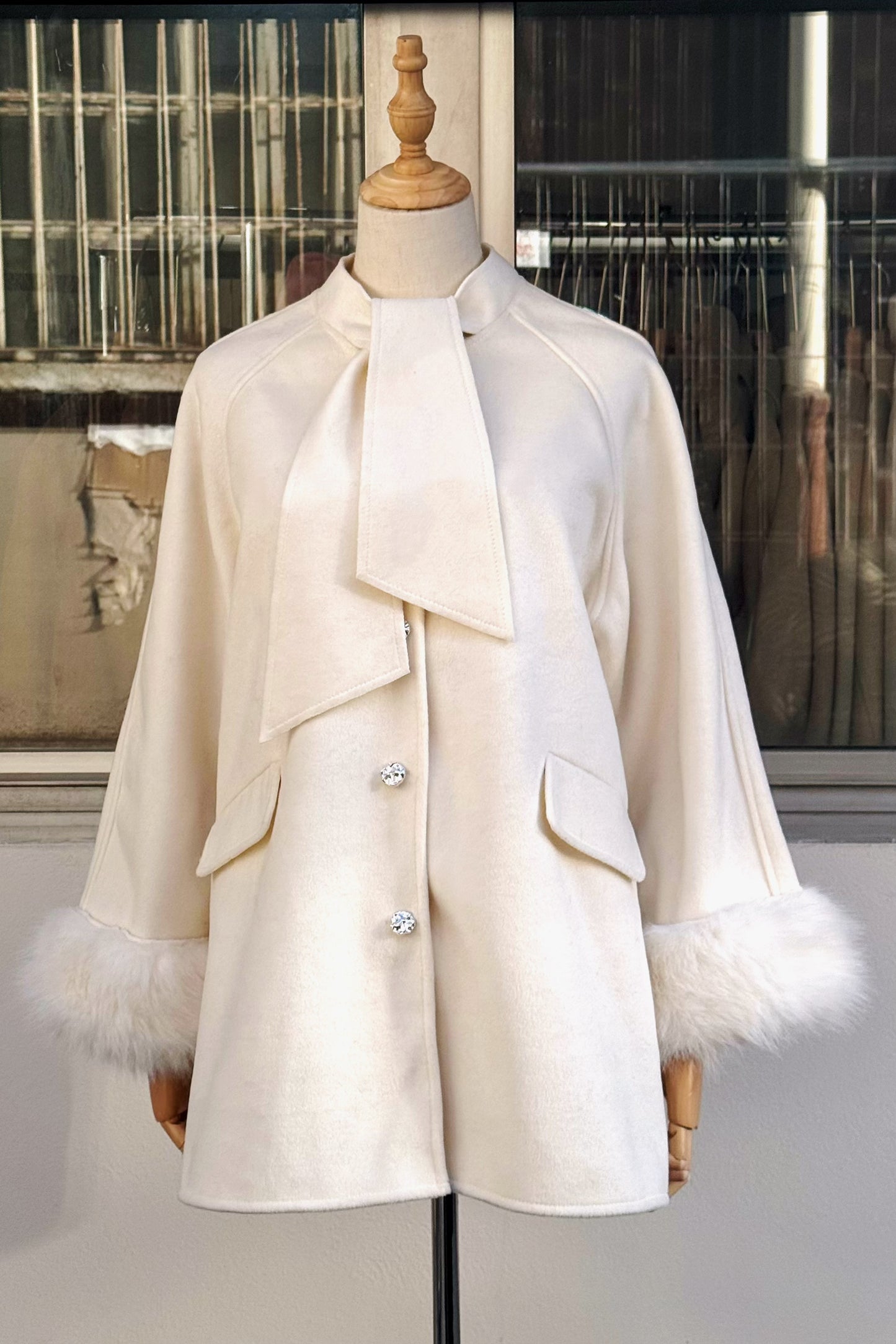 Cappotto con Pelliccia "Cigno"